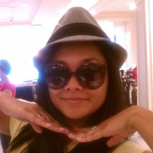 Meet your Posher, Emilee